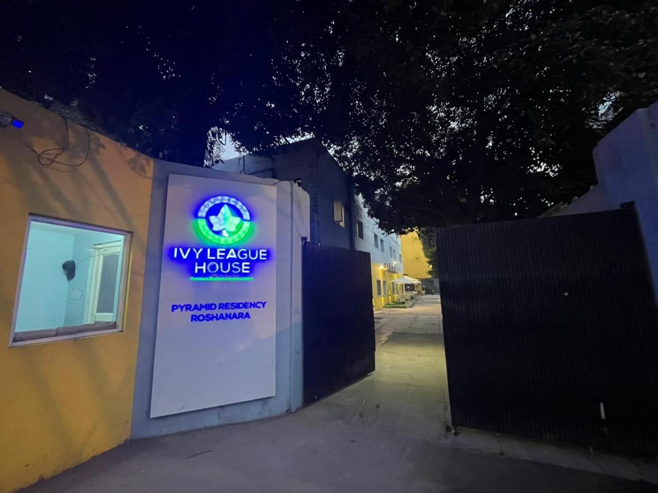 Ivy League House, Pyramid Residency Hostel New Delhi Exterior foto